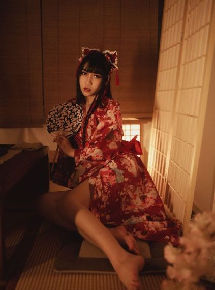 欧美文艺男生头像高清_DVD神马在线观看