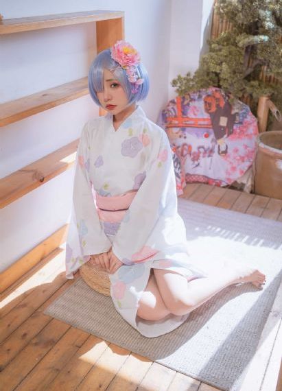欧美实木沙发图片大全_蓝光在线观看电视
